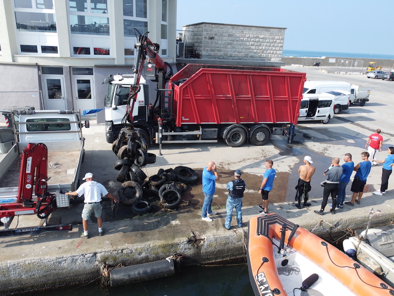 DCIM100MEDIADJI 0126.JPG