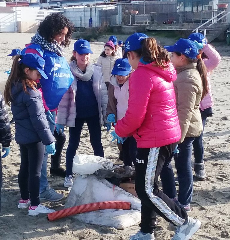 5 POLLUTION MARINE LITTER