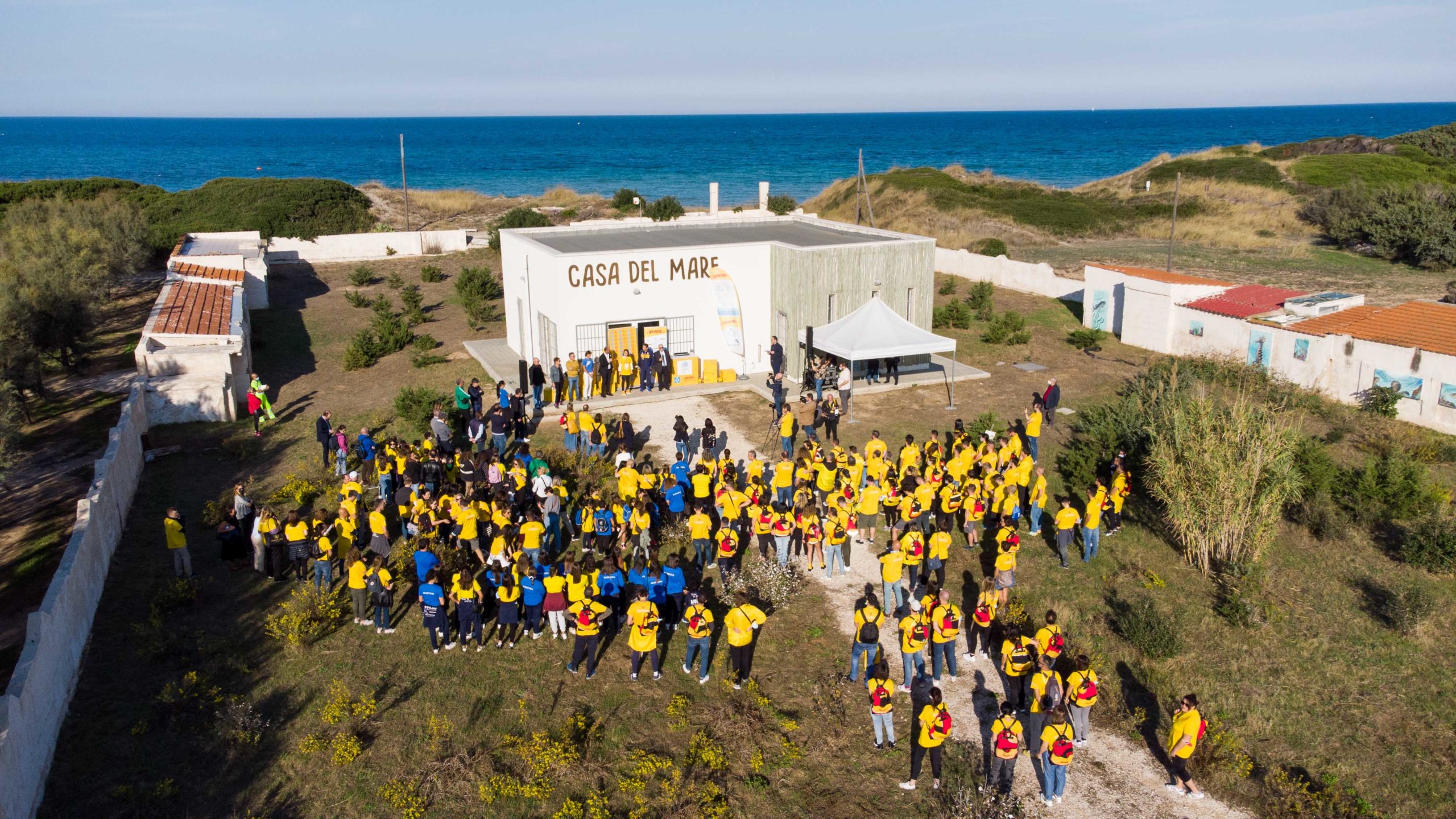 Oltre un quintale di rifiuti recuperato sulla spiaggia di Torre Canne