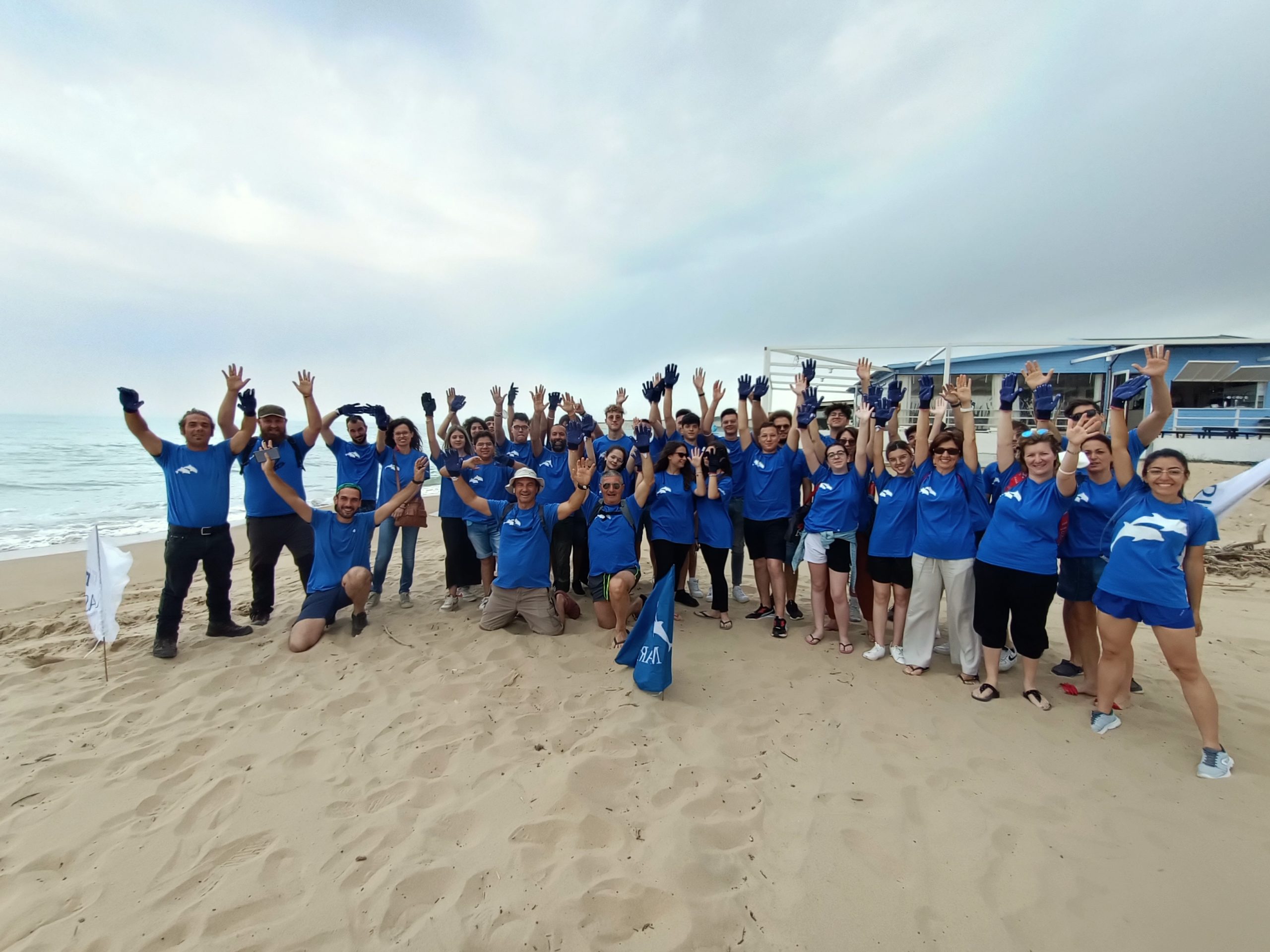 A Bovo Marina raccolti oltre 600 kg di rifiuti durante una mattinata di pulizia