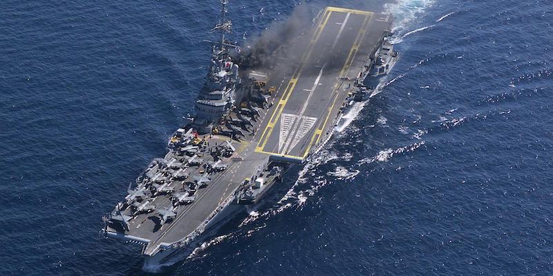 Brasile: affondata in mare aperto una portaerei piena di rifiuti tossici