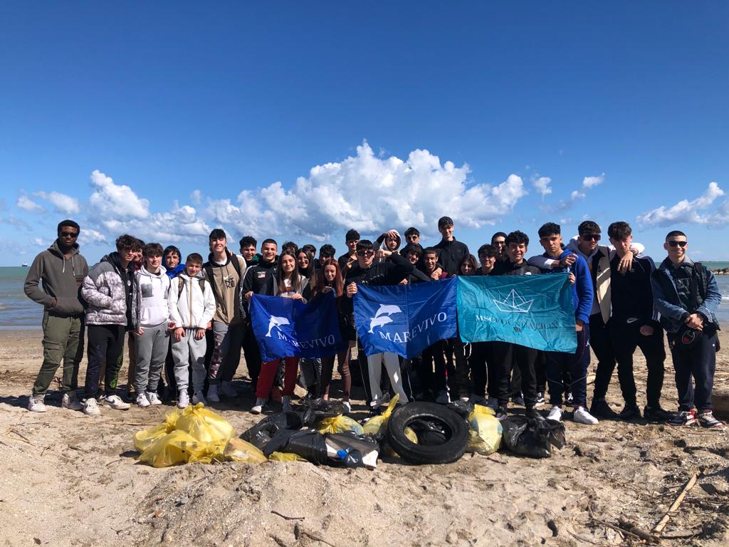 Riparte il progetto di educazione ambientale “Nauticinblu” all’Istituto Nautico Volterra-Elia di Ancona