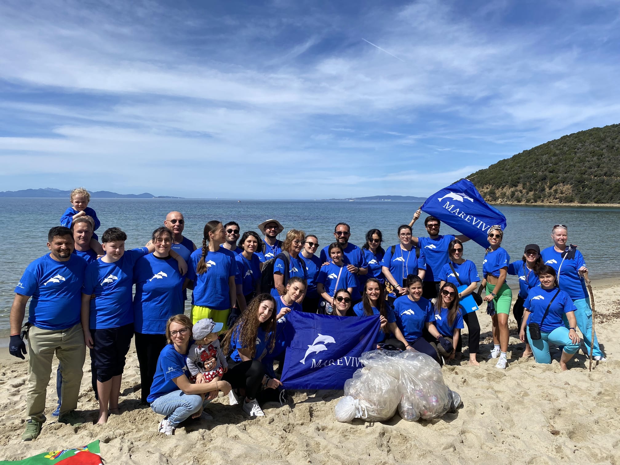 Un’altra giornata all’insegna della tutela del mare sulla spiaggia di Cala Violina