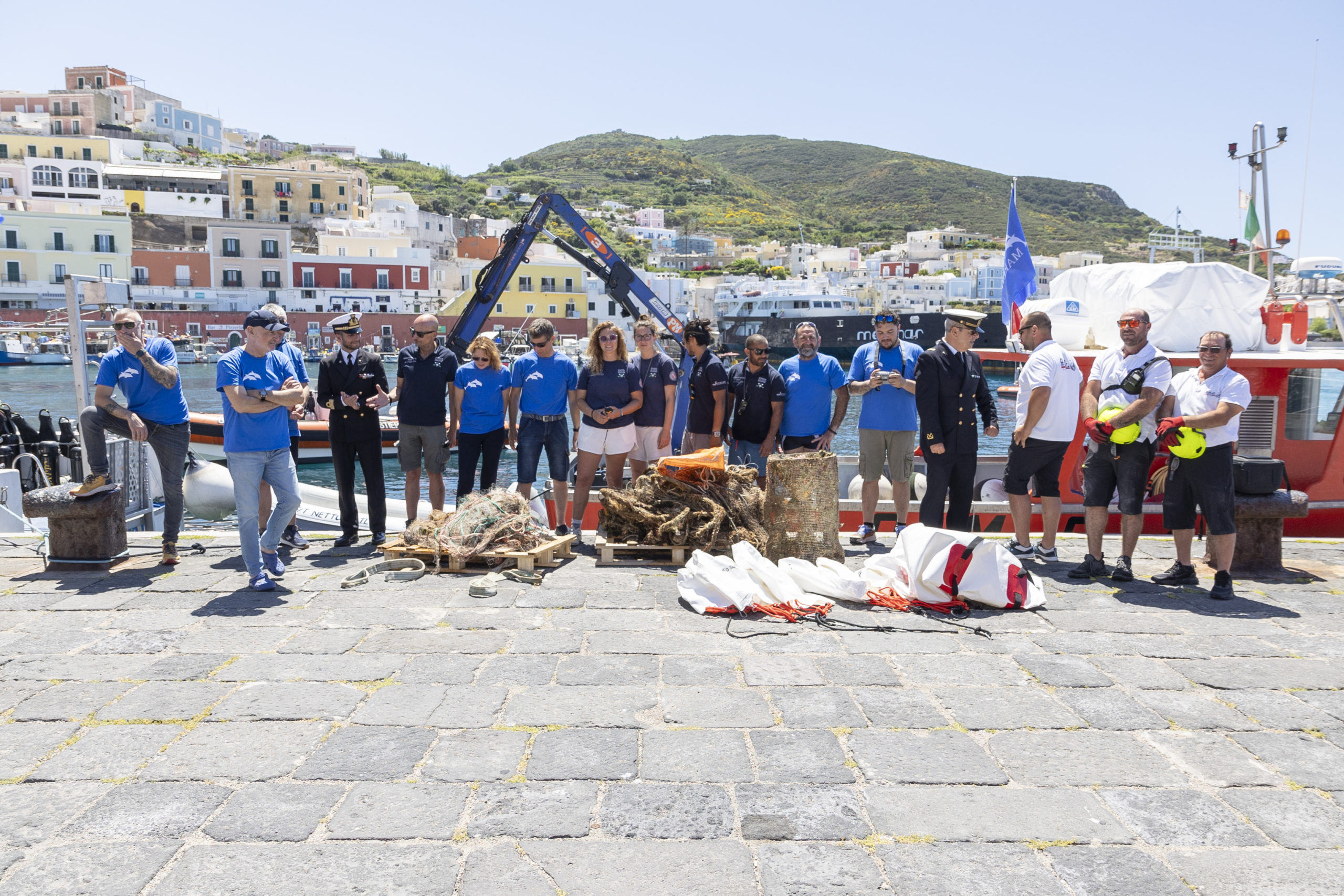 Nuova operazione della Divisione Sub di Marevivo: rimossi oltre 300 metri di reti fantasma a Ponza